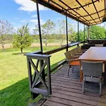 Maison Neuve, Relaxing Countryside With Pool Holiday home *