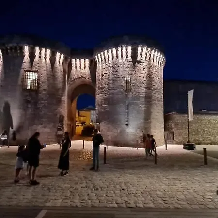 Maison Neuve, Relaxing Countryside With Pool Дом отдыха *