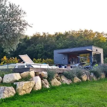 Maison Neuve, Relaxing Countryside With Pool Сasa de vacaciones *