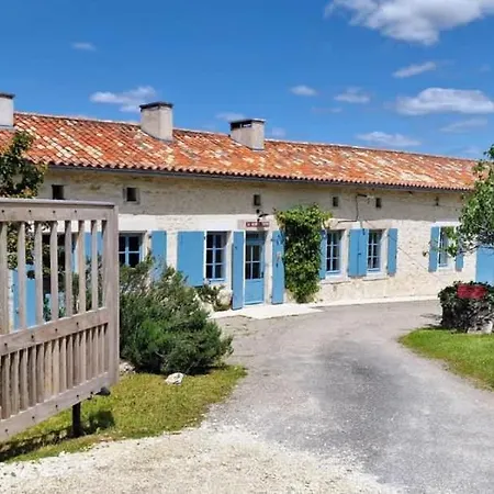 Maison Neuve, Relaxing Countryside With Pool Сasa de vacaciones