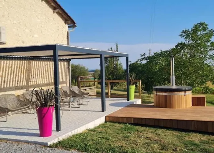 Maison Neuve, Relaxing Countryside With Pool Casa de Férias