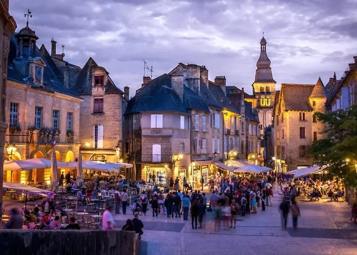 Maison Neuve, Relaxing Countryside With Pool Casa de Férias