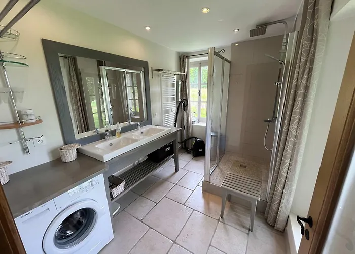 Maison Neuve, Relaxing Countryside With Pool Casa de Férias *